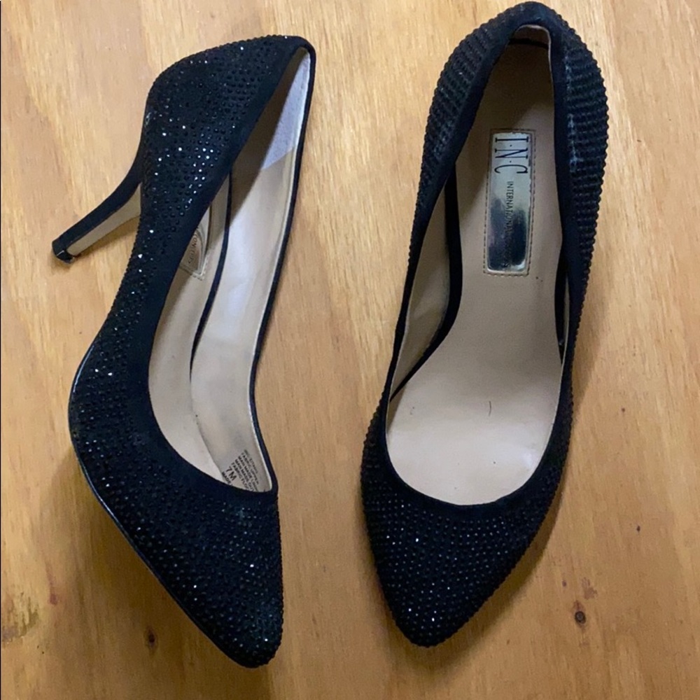 Sparkly pumps